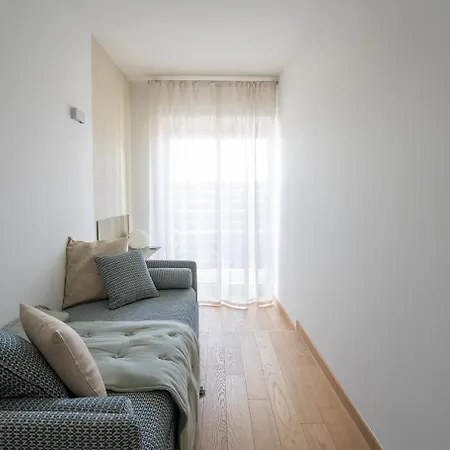 Arts At Porta Nuova Apartment