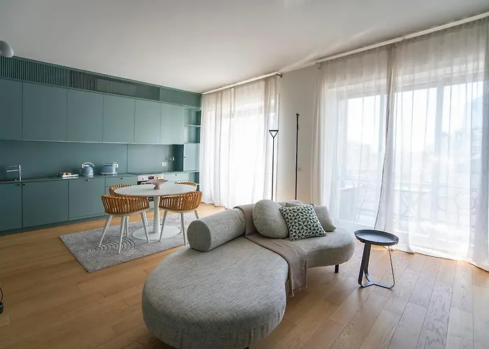 Arts At Porta Nuova Apartament *