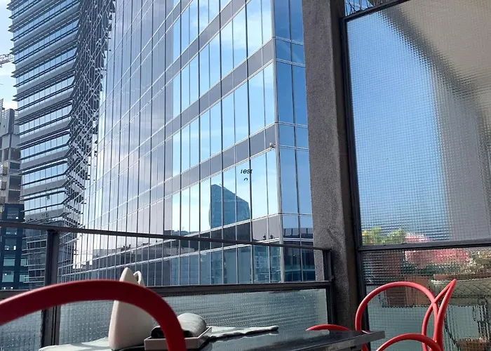 Apartament Arts At Porta Nuova Mediolan